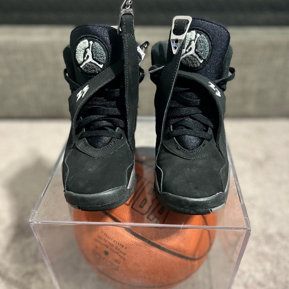 Air Jordan 8 Retro “Chrome”